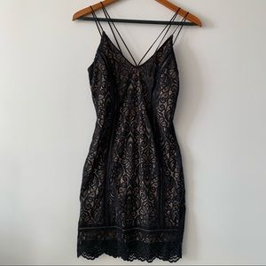 TOPSHOP Strappy Plunge Lace Bodycon Dress